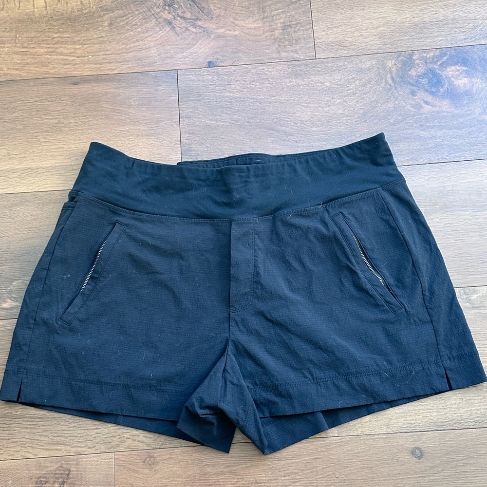 Athleta Black Women's Shorts 14